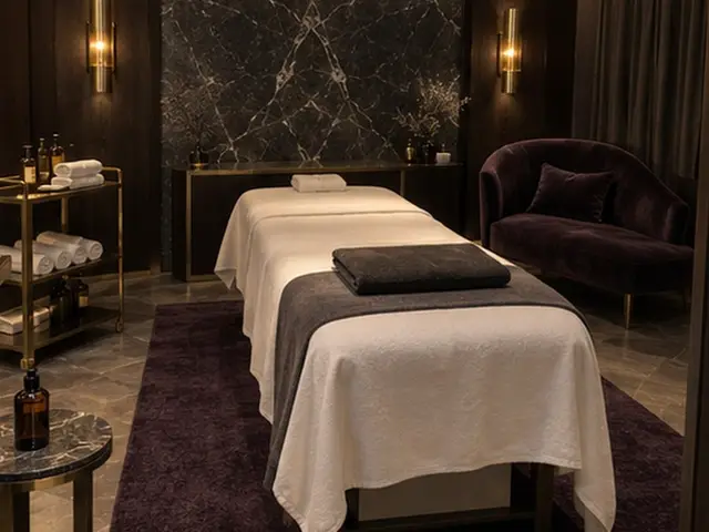 Siyah mermer duvarlı masaj odası — Dikilitaş, Masaj Salonun